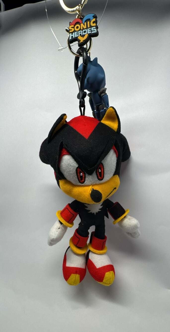 Sonic the Hedgehog Shadow Plush and Metal Sonic Figurine Keychain Set